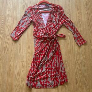 Nine West Long Sleeve Red and Cream Pattern Wrap Dress with Waist Tie